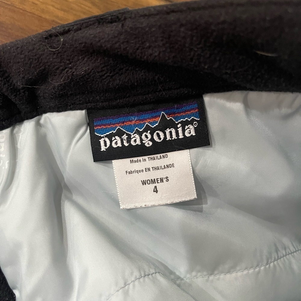 Patagonia women’s black snow pants - Picture 9 of 13
